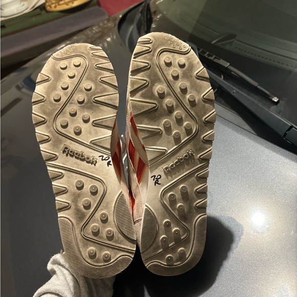 Orange and red Reebok classics - Picture 4 of 6